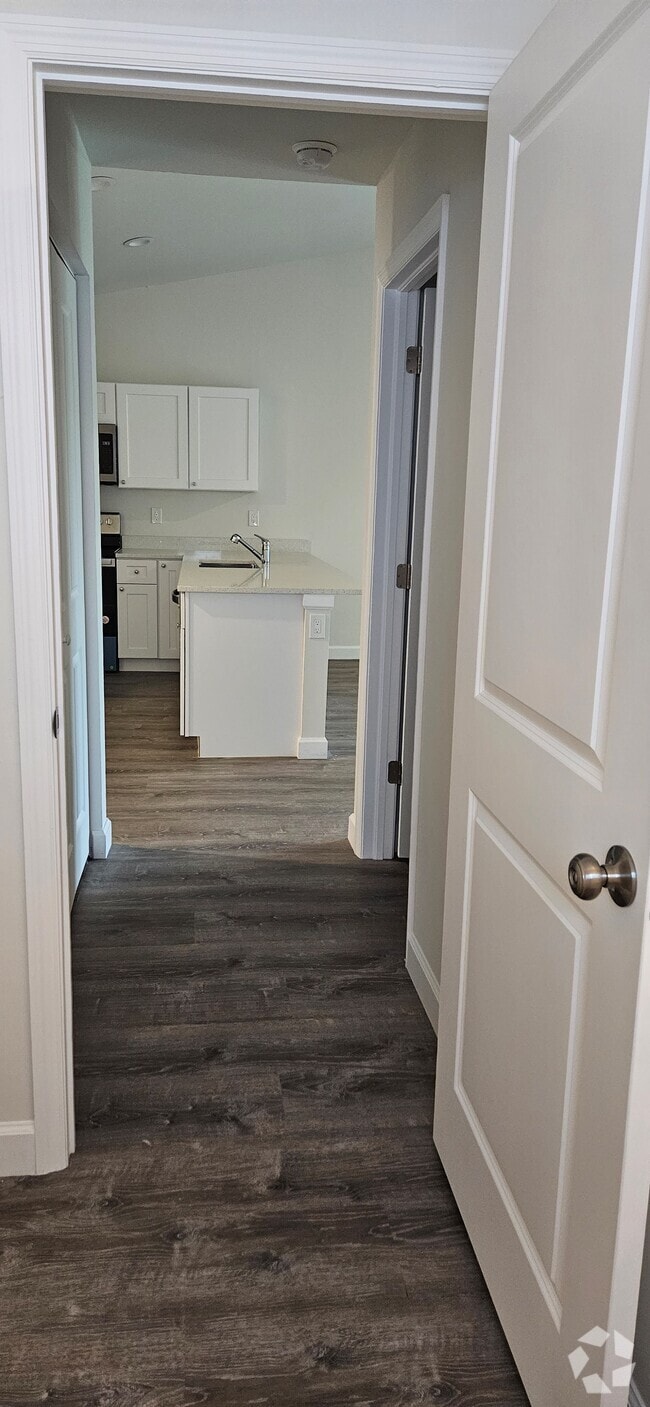 Building Photo - 4501 20th St SW Rental