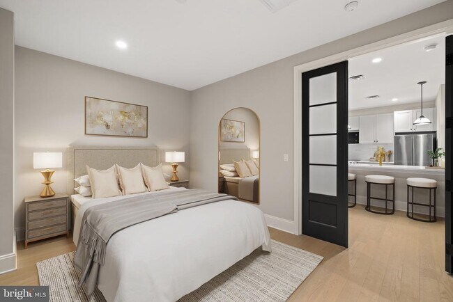 Photo - 200 S Broad St Unidad 1015