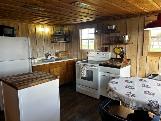 Photo - 810 Watt Canyon Rd Unit Lone Ranger