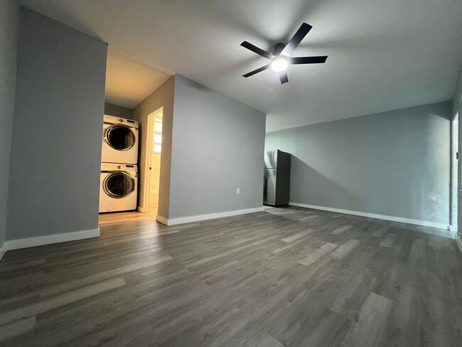 Photo - 351 Ave N NE Unit 3