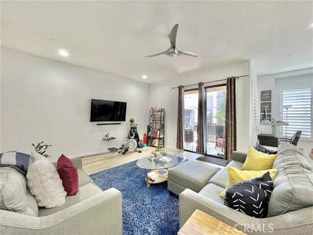 Photo - 395 E 4th St Unidad 7