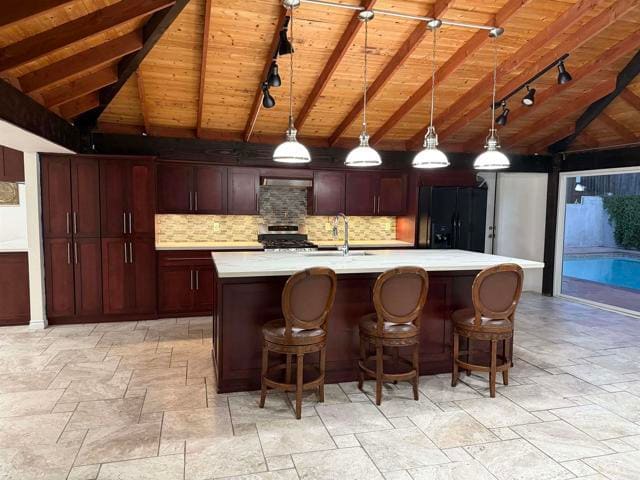 Photo - 8859 Kelburn Ave