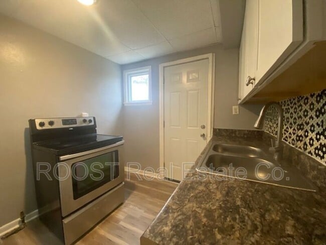 Photo - 1262 Cedarview Drive E