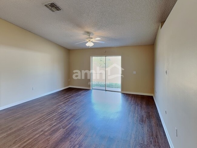 Photo - 9423 Thorn Glen Rd