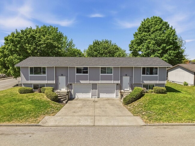 Building Photo - 2705 N Robie Ct Unit 2705 N Robie Ct