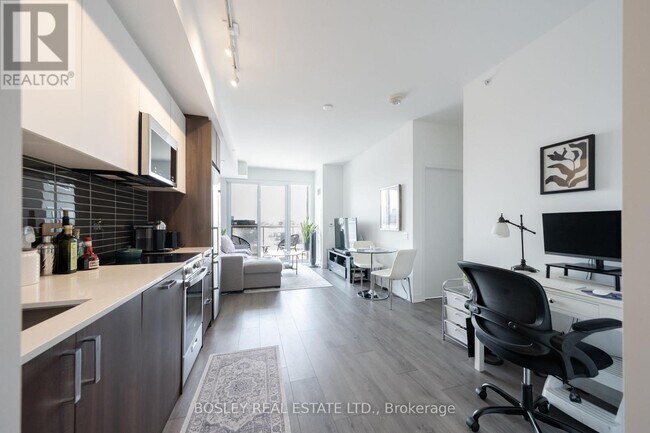 Photo - 1787 St Clair Ave W Unit 531