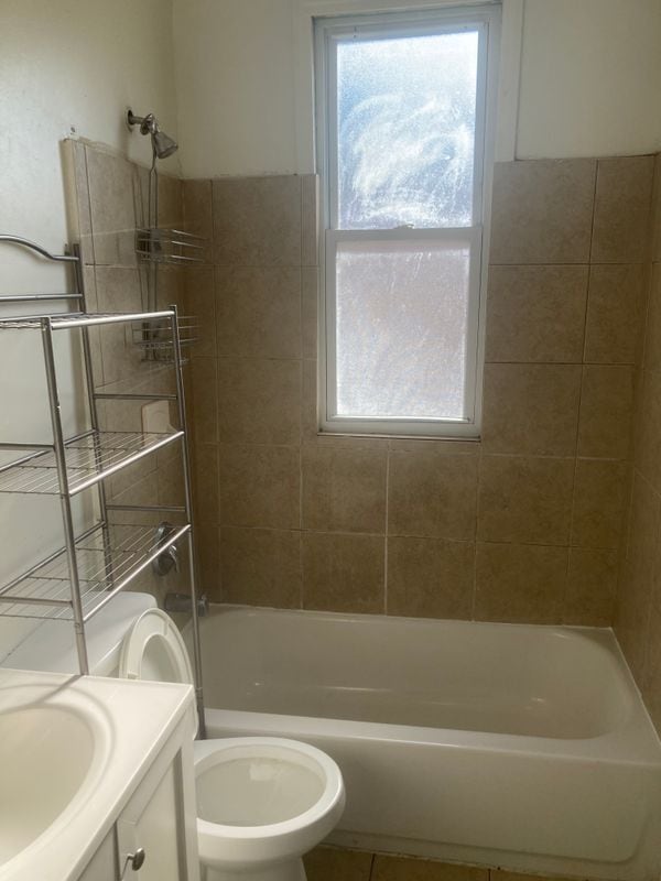 Photo - 7051 Julian Ave