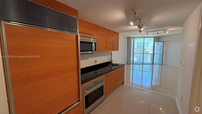 Building Photo - 475 Brickell Ave Unit 4408 Rental