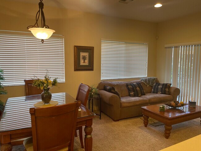 Photo - 8333 Mulligan Cir Unidad A