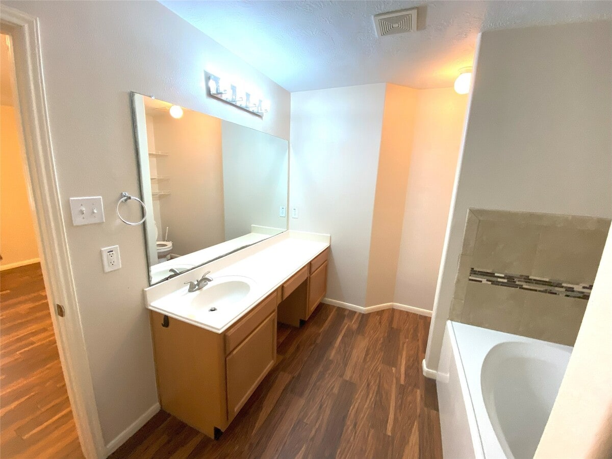 Photo - 2615 Elder Park Ct