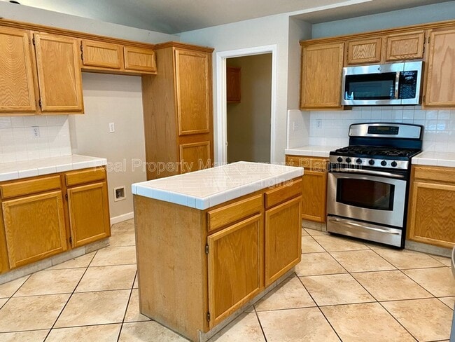 Photo - 2601 Fremont Ave