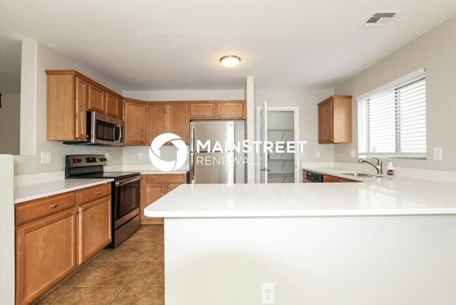 Photo - 4 Bedroom Pet-Friendly Home in Tolleson, A...