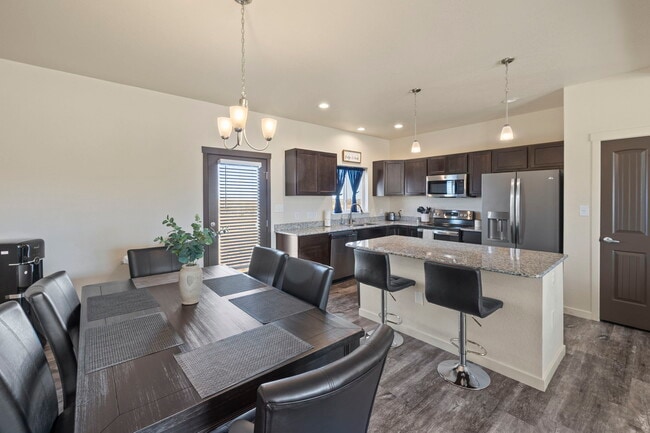 Photo - 1086 N Purcell Blvd