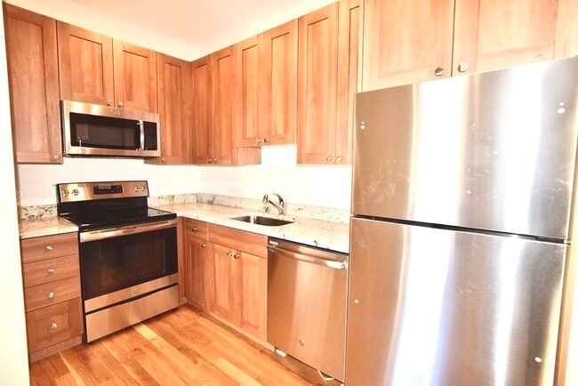 Photo - 601 Washington St Unit 4