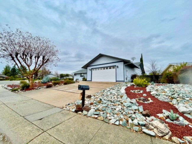 Photo - 3640 Elizabeth Way