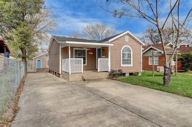 Building Photo - 8415 Bonner Dr Rental
