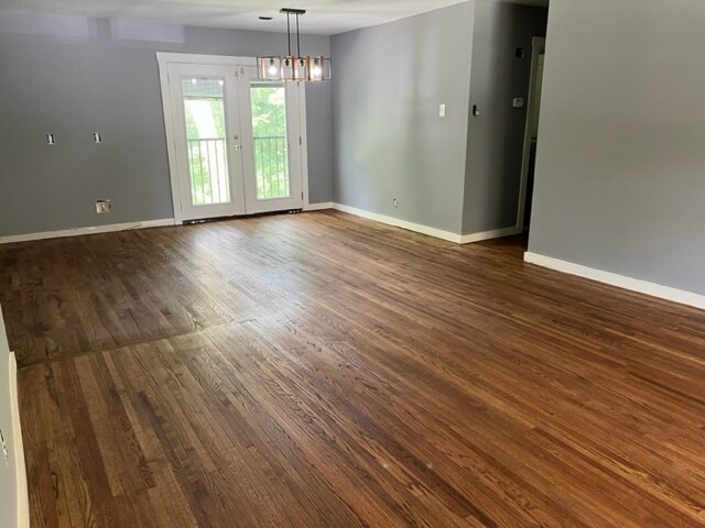 Livingroom /Dining room - Peachwood Place