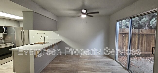 Photo - 5787 Haskell Ave