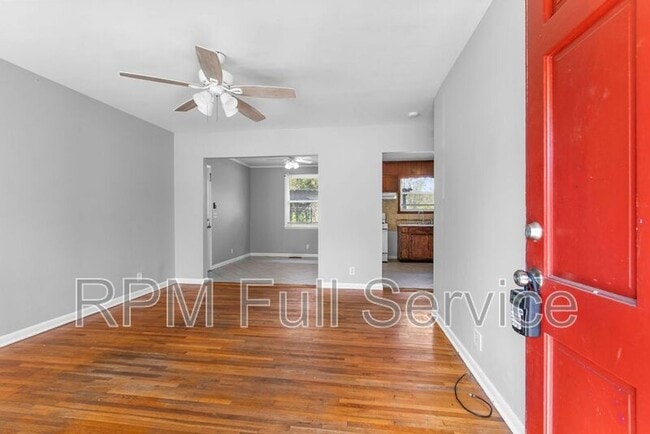 Photo - 465 Clearwater Dr