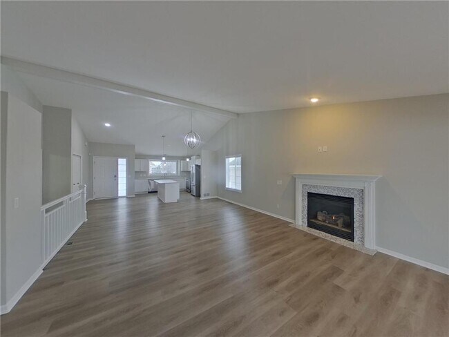 Photo - 21313 Independence Ave