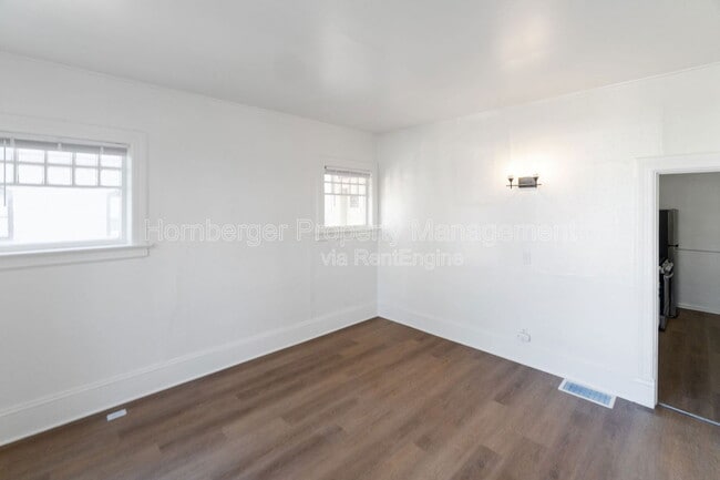 Photo - 1911 W 2nd Ave Unit 2