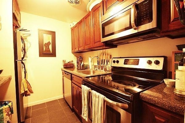 Photo - 124 Garden St Unidad Garden Apt