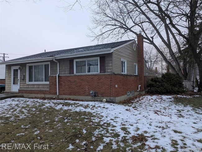 Photo - 247 Hecht Dr