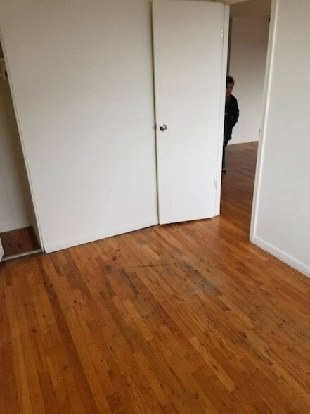 Photo - 94-30 59th Ave