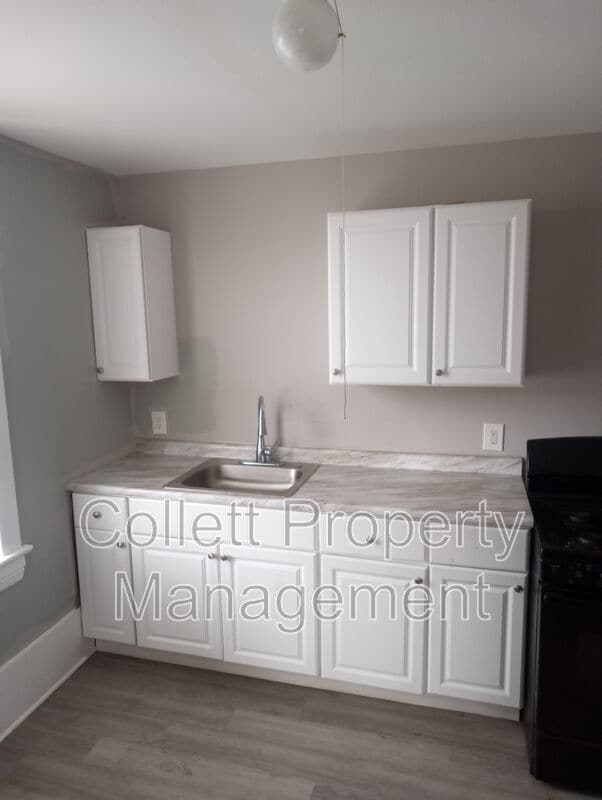 Photo - 3912 Archwood Ave