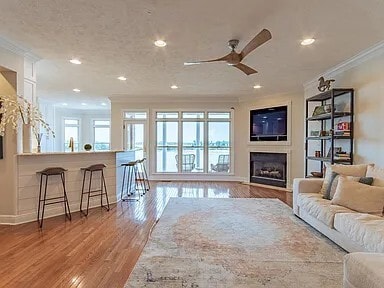 Photo - 3BR 2.5 BA, Towhouse with River Veiw