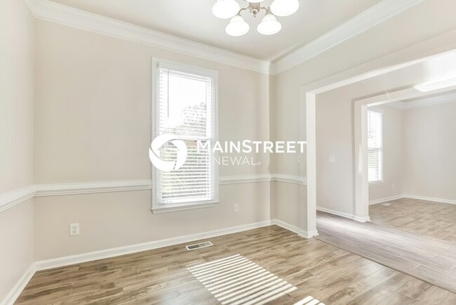 Photo - 4 Bedroom Pet-Friendly Home in GREENSBORO, NC with Main Street Renewal
