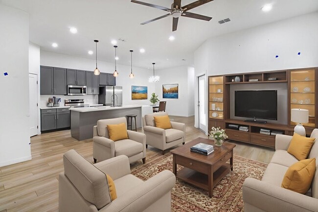 Photo - 2705 Kerria Ave