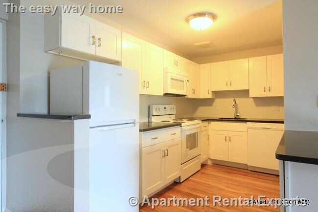 Photo - 134 Summer St Unidad #8