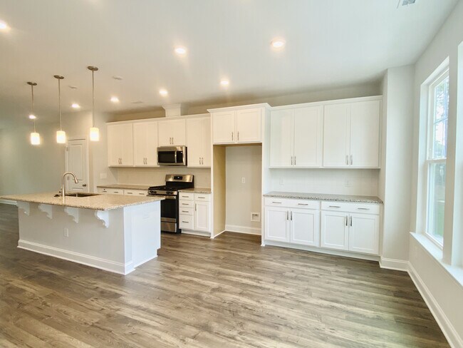 Photo - 2843 Macbeth Ln