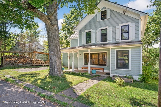 Photo - 20 4th St House