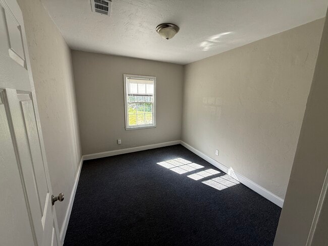 Photo - 3603 Emanuel Ave