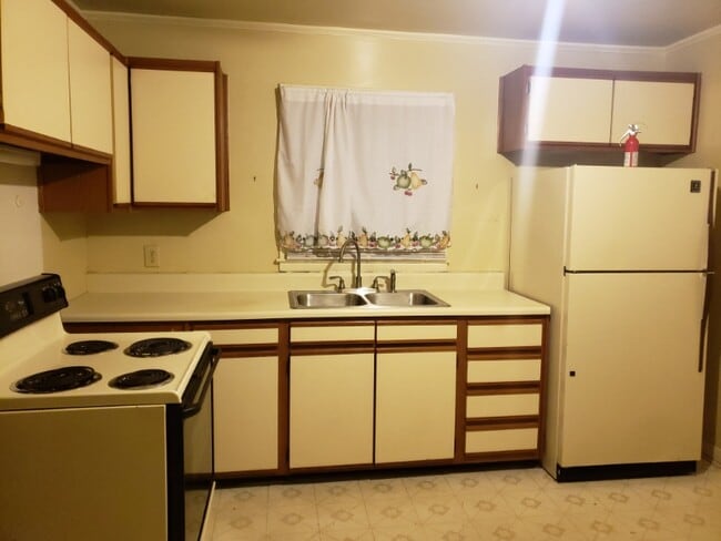 Photo - 1225 Argonne Blvd