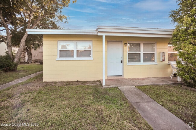 Building Photo - 1420 Avocado Ave Unit 14 Rental
