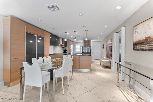 Photo - 3001 Sandpiper Bay Cir Unit B103