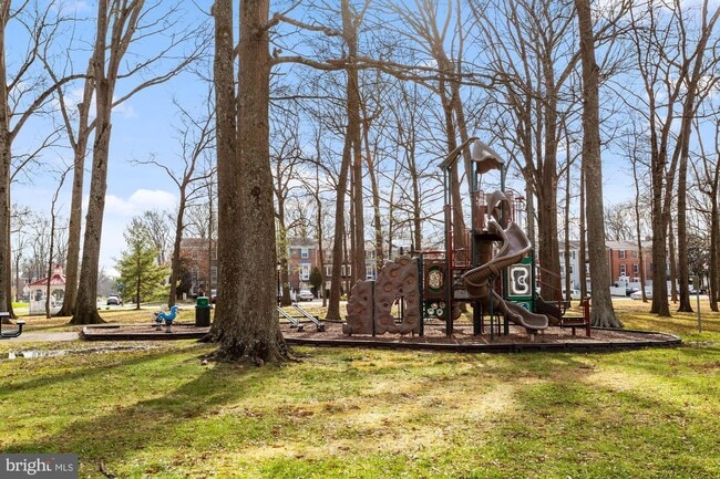 Photo - 7913 Central Park Cir