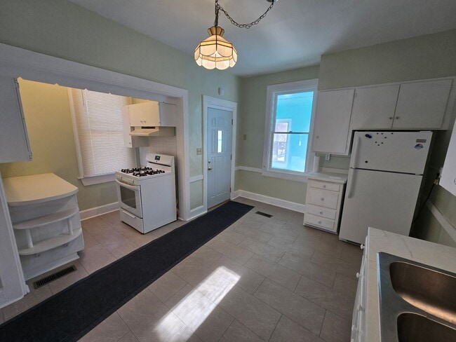 Photo - Gerald Johnson Unit Johnson Duplex