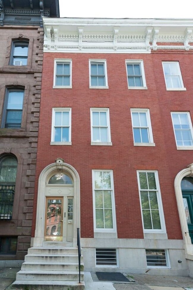 Photo - 1318 Eutaw Pl
