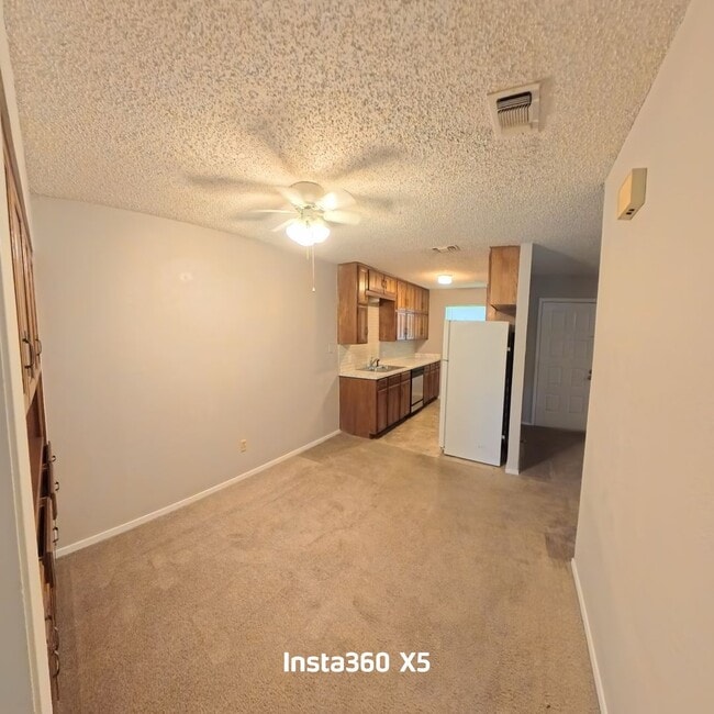 Photo - 7324 Davis Blvd Unit Apt B