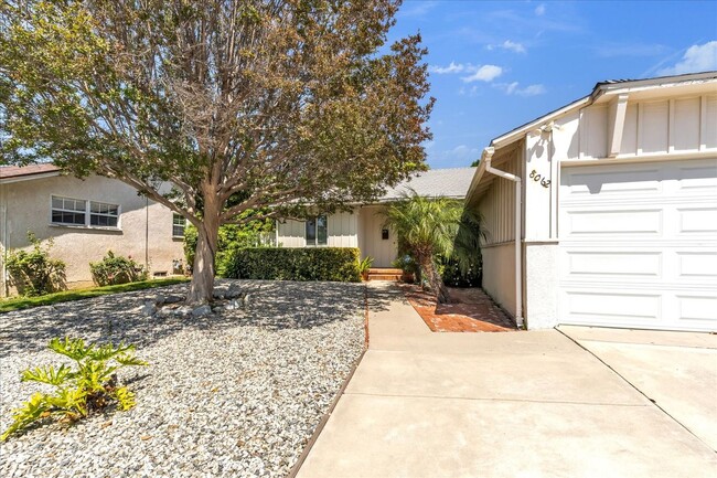 Photo - 8062 Wynne Ave