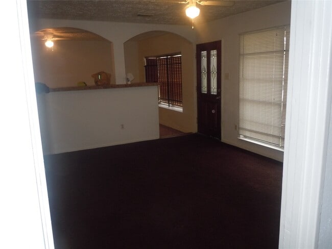 Photo - 5422 Thrush Dr