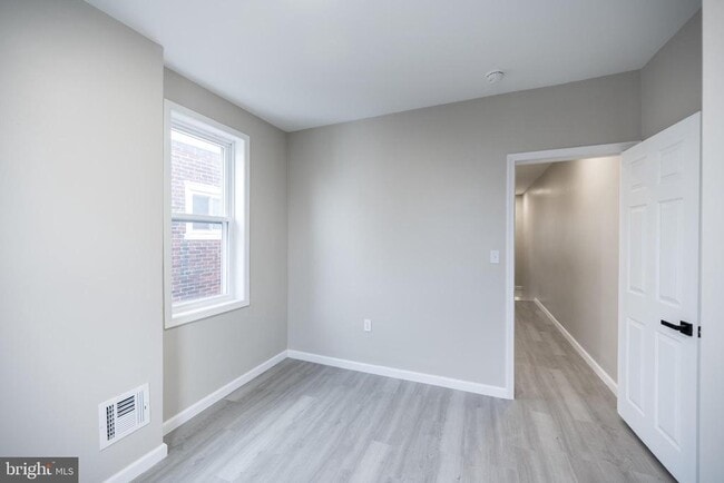 Building Photo - 2265 E Clearfield St