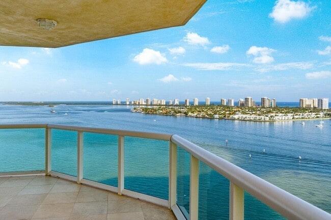 Photo - 2650 Lake Shore Dr Unit 1906