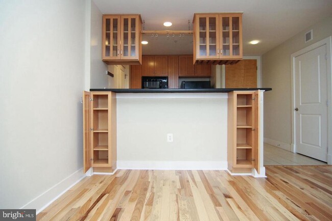 Photo - 1200 N Hartford St Unidad 209