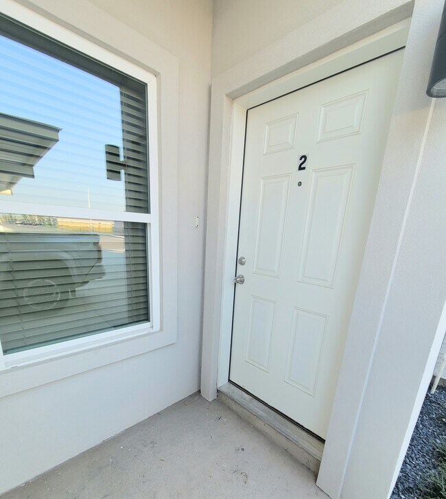 Photo - 4718 W Huckleberry St Unidad #4