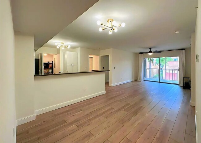 Photo - 1835 Florida Club Cir Unidad 3205